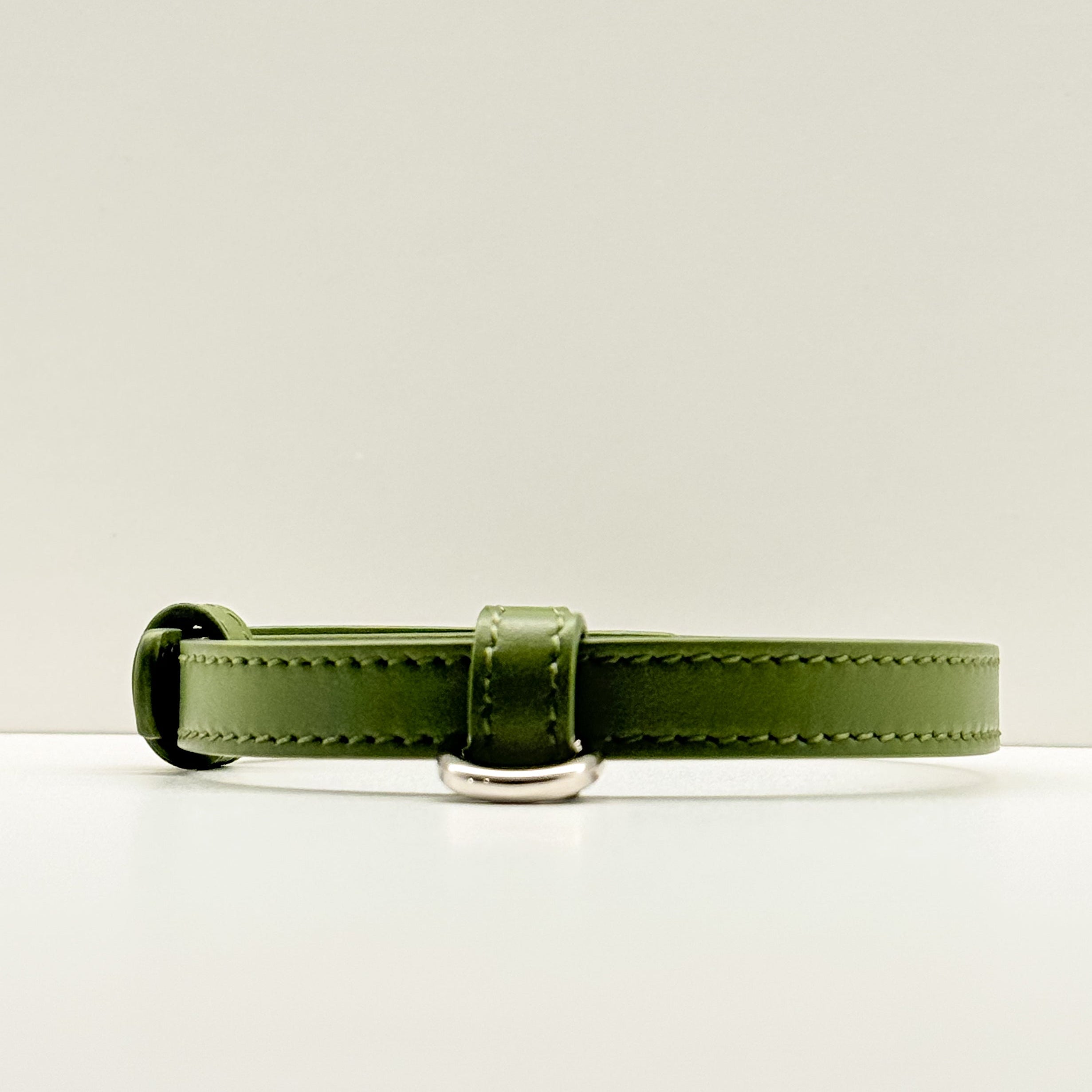 collarino porta medaglietta A TU PER TU in color foglia, verde.